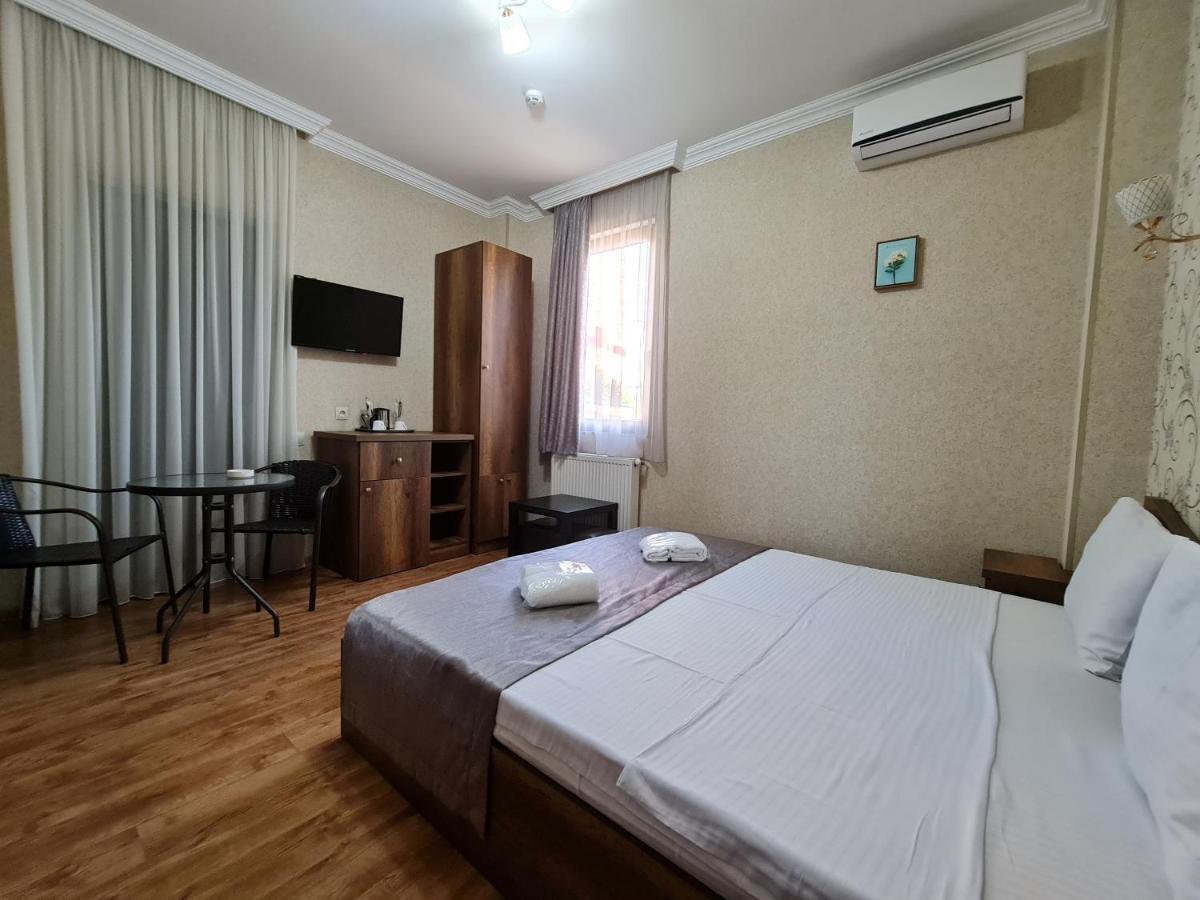 Gold Line Hotel 第比利斯 外观 照片